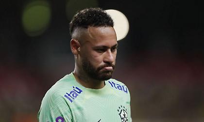 Ο Νεϊμάρ έζησε τον αποκλεισμό της Βραζιλίας σε κλαμπ και ξέσπασε σε κλάματα