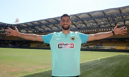 To παρασκήνιο της μεταγραφής Στρακόσα στην ΑΕΚ