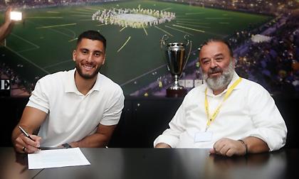 Η ΑΕΚ επιλέγει τις πράξεις από τα λόγια