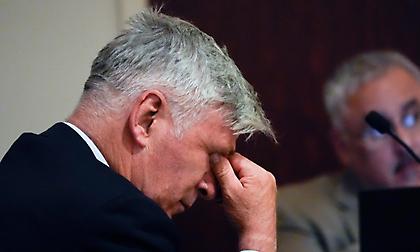 Alec Baldwin: Ξεκινά σήμερα η δίκη για τον ηθοποιό - Οι κατηγορίες για ανθρωποκτονία από αμέλεια