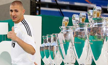 Σαν σήμερα η επίσημη παρουσίαση του Μπενζεμά στη Ρεάλ Μαδρίτης