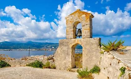 Πόρτο Κατσίκι: Τουρίστρια ανασύρθηκε νεκρή από τη θάλασσα