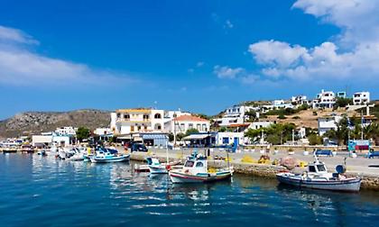 «Όμορφοι ξένοι»: Το ελληνικό νησί που αποθεώνει η Le Figaro - Πρότυπο υδατικής επάρκειας για το 2024