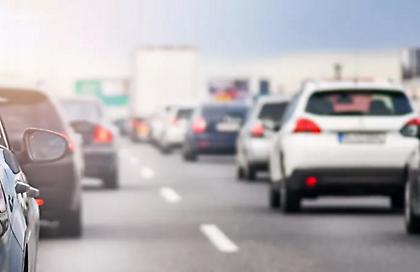 Ανασφάλιστα οχήματα: Η ΑΑΔΕ έτοιμη να πατήσει τη... σκανδάλη των ελέγχων