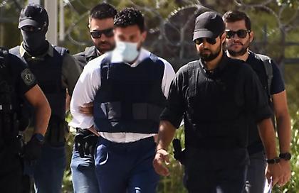 Εκτέλεση στο Ψυχικό: Σήμερα η απολογία του 44χρονου κατηγορούμενου - Αναζητούν στην Μύκονο τον ηθικό αυτουργό