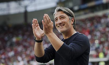 Ανακοινώθηκε η παραμονή του Μουράτ Γιακίν στον πάγκο της εθνικής Ελβετίας