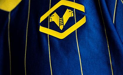 Άκρως εντυπωσιακή η νέα εντός έδρας φανέλα της Βερόνα!