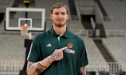 Ραζνάτοβιτς: «Ο Μπαλτσερόφσκι θα μείνει στον Παναθηναϊκό ΑΚΤΟR και του χρόνου»