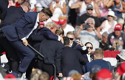 Απόπειρα κατά του Τραμπ: Στο επίκεντρο της έρευνας πιθανά κενά ασφαλείας