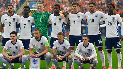 Πώς θα αλλάξει η φανέλα της Αγγλίας, αν κατακτήσει απόψε το Euro