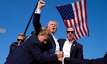 Δείτε το βίντεο της απόπειρας δολοφονίας του Τραμπ και τον δράστη όταν πυροβολεί