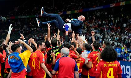 Σπουδαίο παλμαρέ από τον Ντε Λα Φουέντε: Έχει τρία ευρωπαϊκά και ένα Nations League με την Ισπανία!