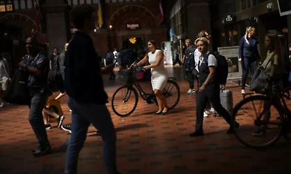 Η Κοπεγχάγη από σήμερα ανταμείβει τους οικολόγους τουρίστες: Δωρεάν φαγητό, ποτό, ακόμα και σκι!