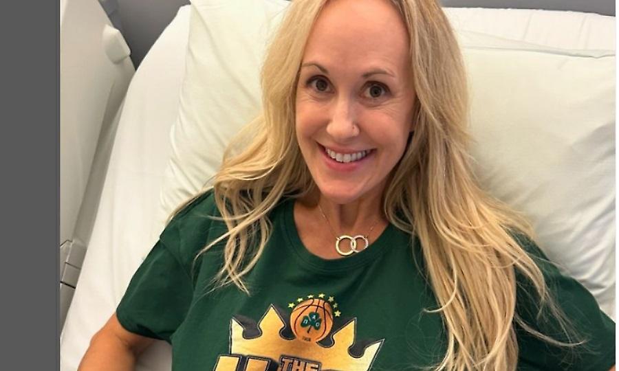 Ανέβασε φωτογραφία από το νοσοκομείο με μπλούζα του Παναθηναϊκού η Μπράντι Λοβ