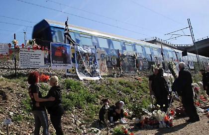 Διώξεις σε 4 υπηρεσιακούς παράγοντες για τους χειρισμούς στο σημείο της σιδηροδρομικής τραγωδίας, στα Τέμπη