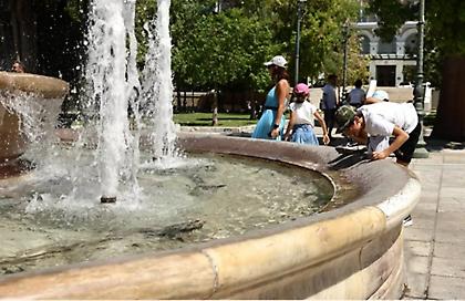 Καιρός: Εξαντλητική ζέστη με 43αρια και ισχυρούς ανέμους