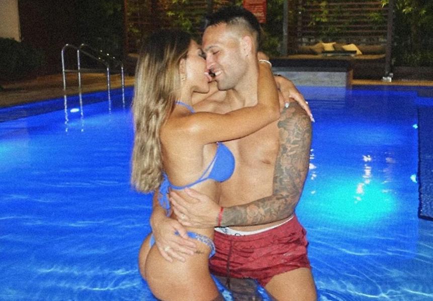 Ο Λαουτάρο και η «καυτή» Άγκους σε διακοπές στο Μαϊάμι