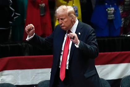 Πρώτη αντίδραση από τον Τραμπ: «Ο χειρότερος πρόεδρος των ΗΠΑ ο Μπάιντεν-Πιο εύκολη αντίπαλος η Καμάλα Χάρις»