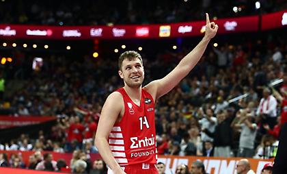 Το τρελό συμβόλαιο που άφησε ο Βεζένκοφ για να επιστρέψει στον Ολυμπιακό!