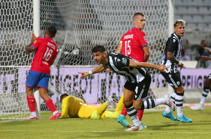 ΠΑΟΚ-Μπάνια Λούκα: Δύο γκολ και ένα πέναλτι στο ημίχρονο ο Κουλιεράκης