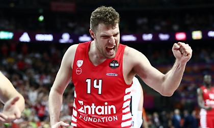 Κάλεσμα της Θύρας 7 στο ΣΕΦ για την υποδοχή του Βεζένκοφ