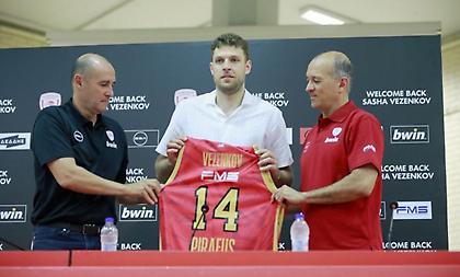 Βεζένκοφ: «Πήρα τη σωστή απόφαση-Ήρθα για να πάρουμε την Ευρωλίγκα»