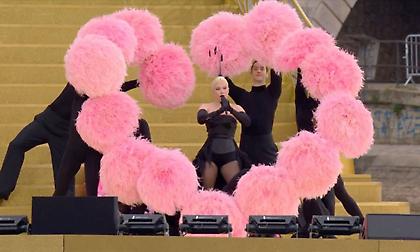 Το εντυπωσιακό σόου της Lady Gaga στην Τελετή Έναρξης των Ολυμπιακών Αγώνων!