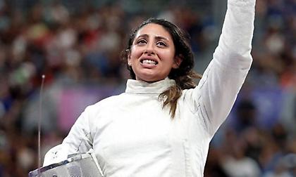 Απίστευτο: Αιγύπτια ξιφομάχος αποκάλυψε πως αγωνίστηκε στο Παρίσι ούσα 7 μηνών έγκυος!