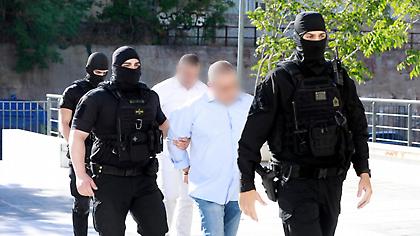 Το χρονικό του φιάσκου στη δίκη Καραϊβάζ - Τα κενά της δικογραφίας