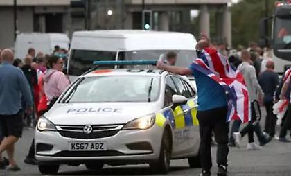 DW: Νέα ταραχές στην Αγγλία, δεκάδες συλλήψεις