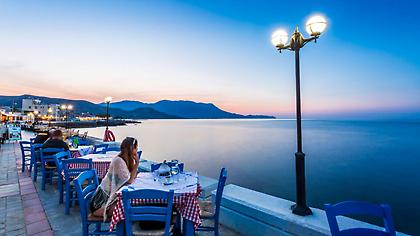 Νέες «έξυπνες» ταμειακές μηχανές στην εστίαση – Θα καταγράφουν και τα ελεύθερα τραπέζια