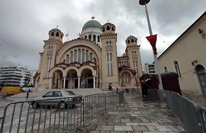 Ανθρωποκυνηγητό στην Πάτρα για τον εντοπισμό άνδρα που μπούκαρε στον Άγιο Ανδρέα κι έκλεψε το παγκάρι