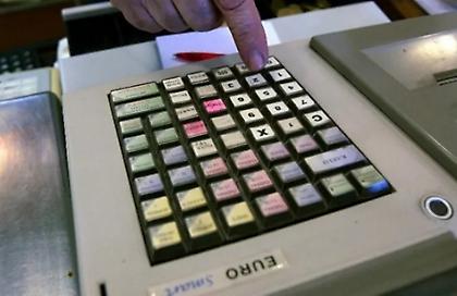 Σιωπηρή παράταση έως το τέλος Αυγούστου για την τοποθέτηση των νέων ταμειακών στην εστίαση