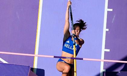 Καθυστέρηση στο άλμα της Στεφανίδη λόγω απονομής - Πέρασε τα 4,60μ. με την πρώτη