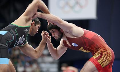 Στα προημιτελικά της πάλης με σπουδαία εμφάνιση ο Νταουρέν Κουρουγκλίεφ!