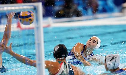 Άντεξε για τρία οκτάλεπτα η Εθνική γυναικών στο πόλο, αλλά ηττήθηκε από την Ουγγαρία (vid)