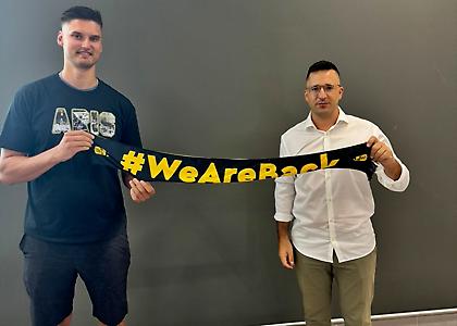 Στη Θεσσαλονίκη για τον Αρη ο Λαζέφσκι