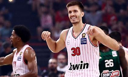 «Επιστρέφει στον Ερυθρό Αστέρα ο Πετρούσεφ» - Διαψεύδει ο Ολυμπιακός