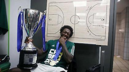 Κέντρικ Ναν: Ένα… υπερόπλο στα χέρια του Αταμάν που πάει για MVP