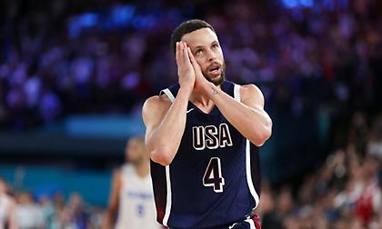 Το μεγαλειώδες σόου του Στεφ Κάρι στον τελικό του Ολυμπιακού τουρνουά μπάσκετ!