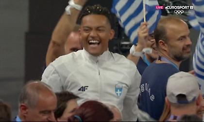 Χόρεψε στους ρυθμούς του «Freed from Desire» η ελληνική αποστολή στο Σταντ ντε Φρανς