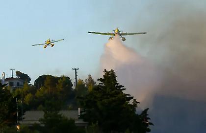 Ανεξέλεγκτο το μέτωπο της φωτιάς στη βορειοανατολική Αττική - Πού γίνονται εκτροπές στην κυκλοφορίας