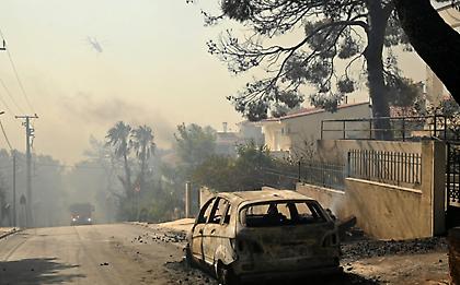 Δήμαρχος Χαλανδρίου: «Πρώτη φορά βλέπουμε πυρκαγιά τέτοιας έκτασης μέσα στον δήμο»