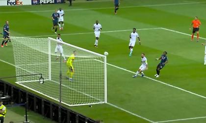 Μια... ανάσα από το γκολ η Αταλάντα με την απομάκρυνση του Μιλιτάο να σταματά στο δοκάρι της Ρεάλ!