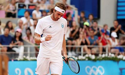 Τσιτσιπάς: «Ελπίζω η αλλαγή προπονητή να μου βγει σε καλό και να τα πάω καλύτερα τα επόμενα χρόνια»