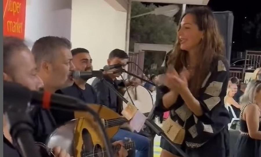 Δέσποινα Βανδή: Πήγε στο πανηγύρι Γερανίου. Η μαντινάδα του Κονταρού για εκείνη