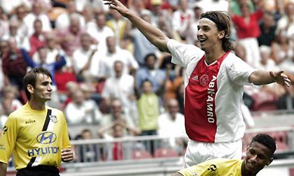 Σαν σήμερα: Όταν ο Ιμπραΐμοβιτς... γλέντησε ολόκληρη την αντίπαλη άμυνα και σκόραρε ένα από τα ομορφότερα γκολ του!