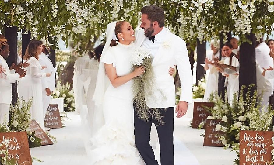 Jennifer Lopez: Κατέβασε τα posts του γάμου μετά την αίτηση διαζυγίου από τον Affleck αλλά κράτησε κάποια. Δείτε ποια