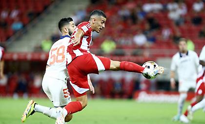 Νικολακόπουλος: «Ο Ολυμπιακός θα έπρεπε ίσως να παίζει με περισσότερο επιθετικογενείς παίκτες σε τέτοια παιχνίδια»