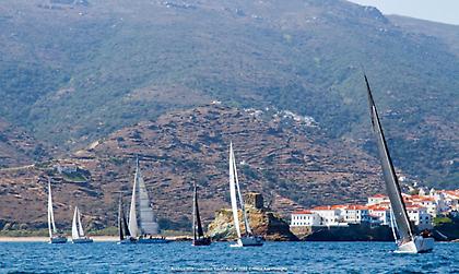 Διεθνής Ιστιοπλοϊκός Αγώνας Άνδρου: Με ολυμπιονίκες και παγκόσμιους πρωταθλητές η 57η διοργάνωση